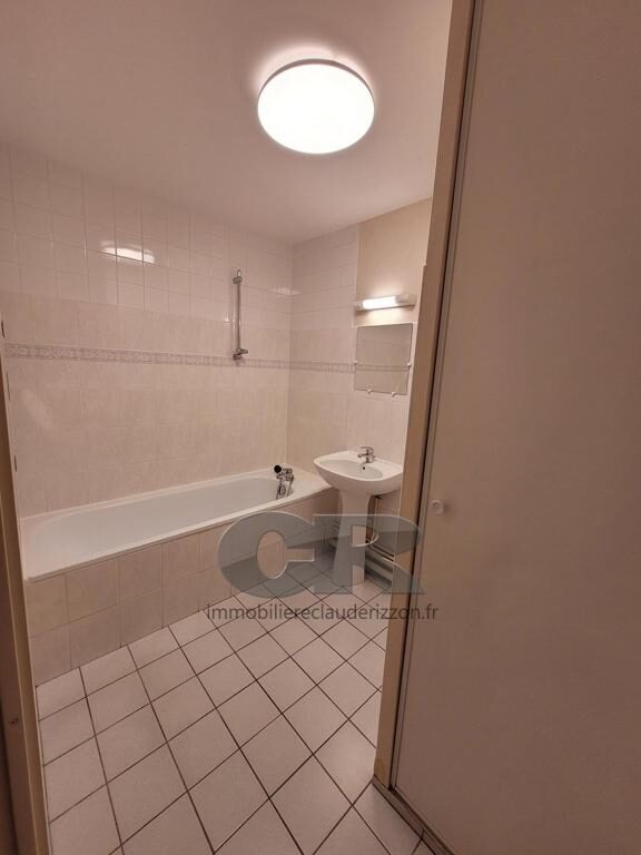 Location BEAU 3 PIECES - VANDOEUVRE LE RECLU