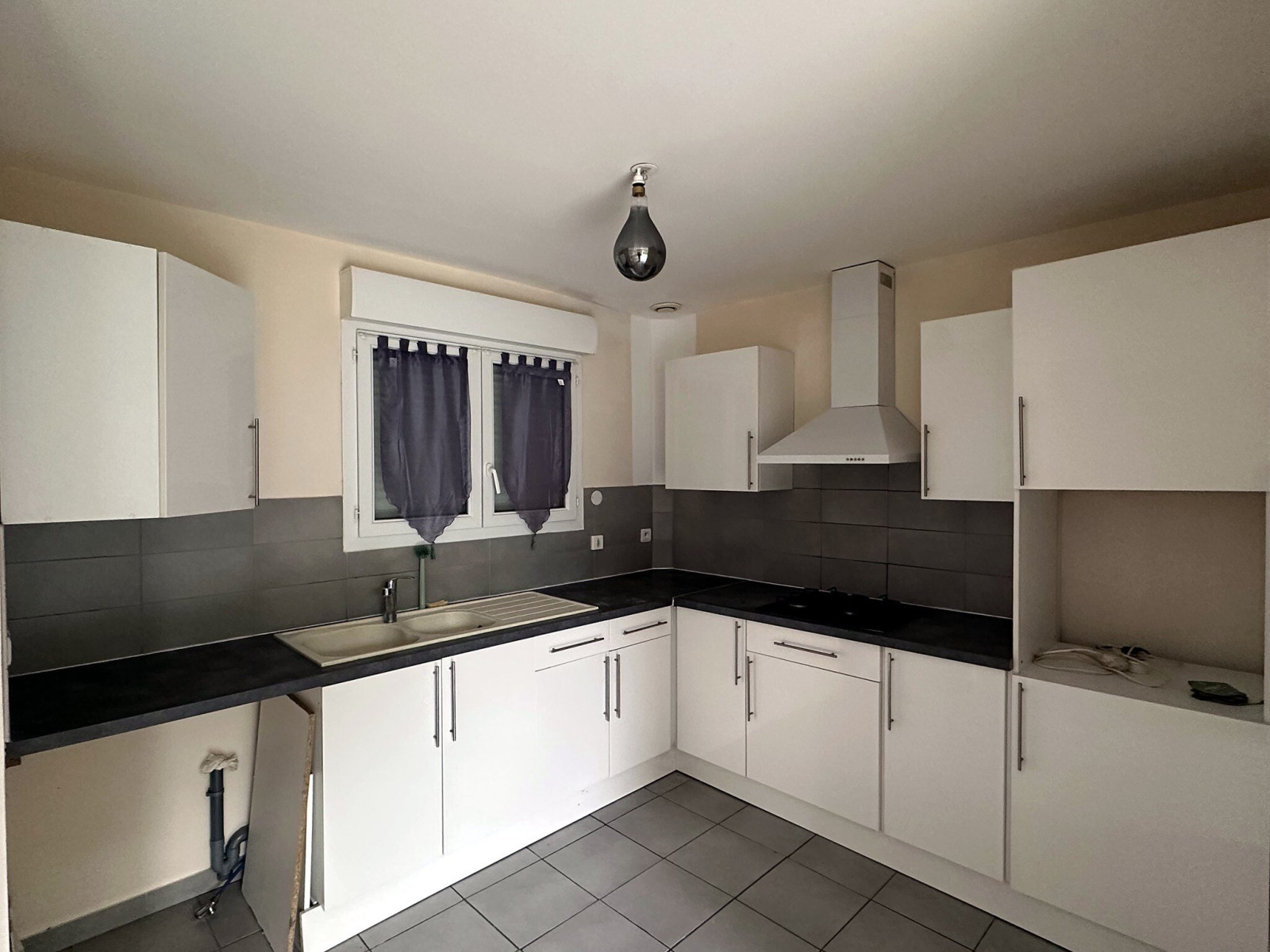 Vente Ensemble de trois duplex avec terrasses et garages