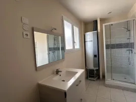 Vente Ensemble de trois duplex avec terrasses et garages