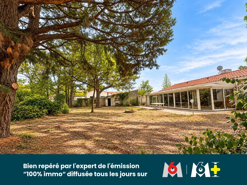 Vairé – Maison de plain-pied de 151 m² à rénover – 3 chambres, véranda et garage Vairé