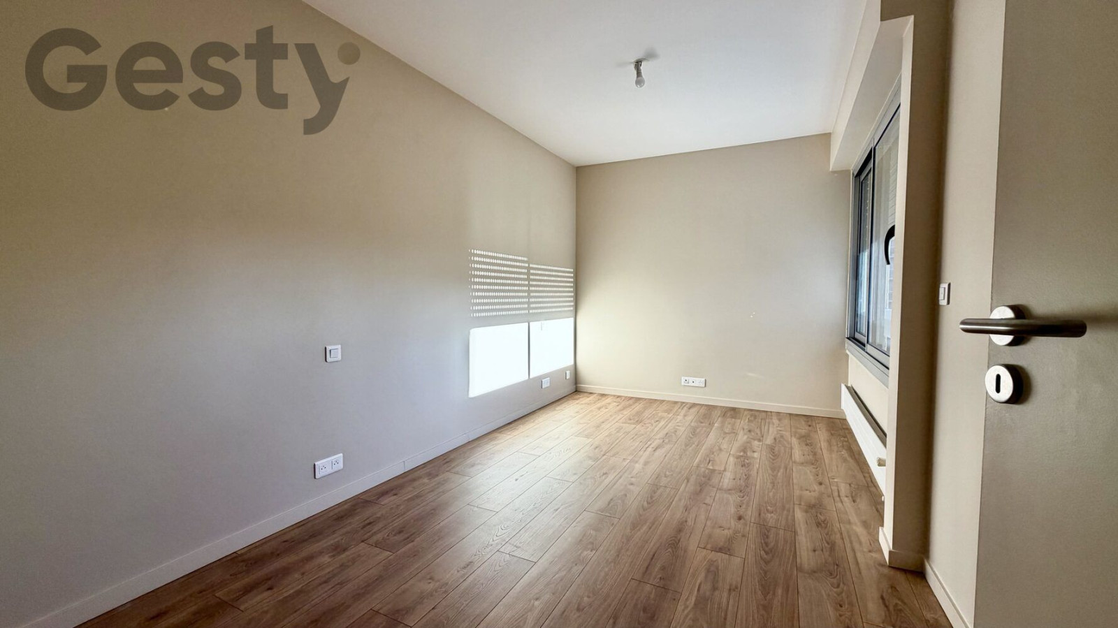 Location T3 non meublé avec garage à 3 min du RER A