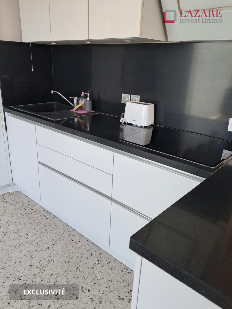 Location A LOUER beau T3 avec parking et terrasse