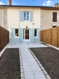 Vente Maison de village en pierre rénovée avec jardin