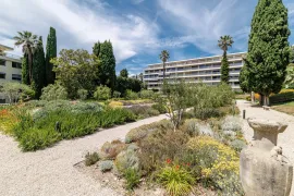 Location Appartement  - 2 pièces  - 72.45 m²