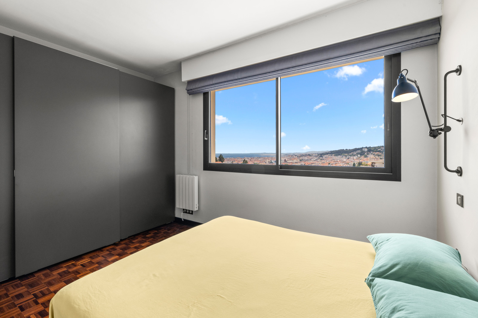 Location Appartement  - 2 pièces  - 72.45 m²