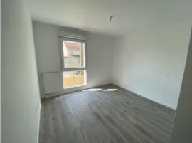 Location Appartement - 3 pièces - 2 chambres 63 m² 🏬