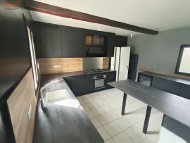 Vente Maison 2 chambres 1 bureau 3 garages