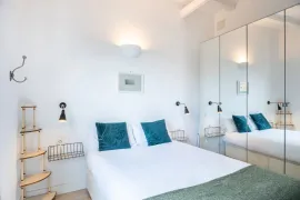 Location Carrer de Pere IV, Barcelona