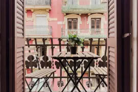 Location Carrer de Tapioles, Barcelona