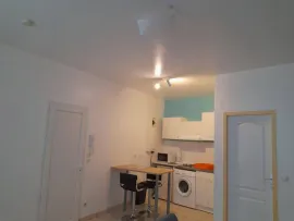 Location Beau studio meublé proche de la Victoire