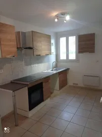 Location Beau DUPLEX 5 PIECES DANS PETITE RESIDENCE