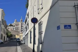 Location Studio avec terrasse