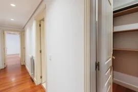 Location Calle de Juan de Mena, Madrid