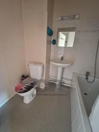 Location F2 AVEC BALCON ET PARKING - PLACE DES VOSGES HOPITAL CENTRAL