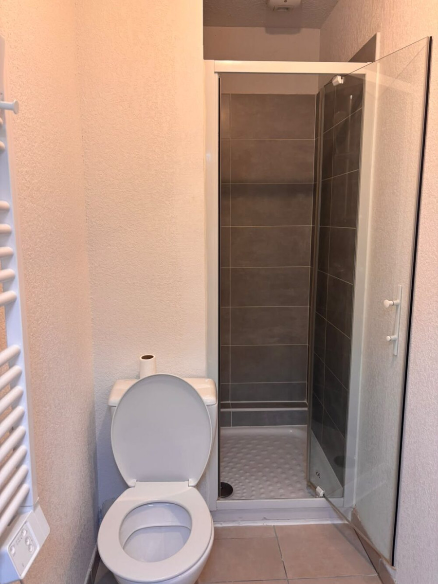Location À LOUER - T1 EN RÉSIDENCE ETUDIANTE B005