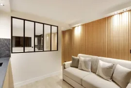 Location A Renovated Furnished Apartment on Rue Saint André des Arts