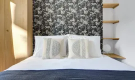 Location A Bright Two-Room Apartment Near Saint-Germain-des-Prés