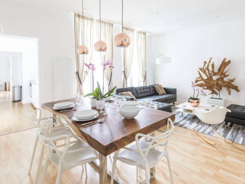 Location A Luxury Two-Bedroom Apartment Steps from the Louvre