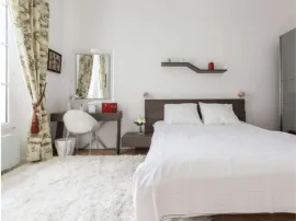 Location A Luxury Two-Bedroom Apartment Steps from the Louvre