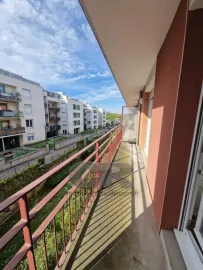Location A LOUER F2 avec box en sous-sol