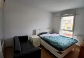 Chambre en colocation de 3, propre et calme Saint-Genis-Pouilly