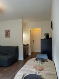 Location Beau studio Meublé 20m²+ Parking + Local à vélo