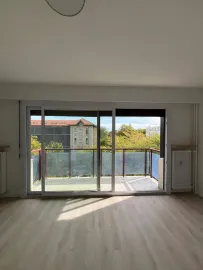 APPT 70 M² RÉNOVÉ À NEUF – proche campus Artem Nancy