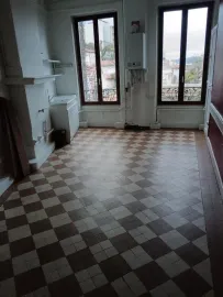 Location Beau F3 115 m² situé à côté de la gare Châteaureux