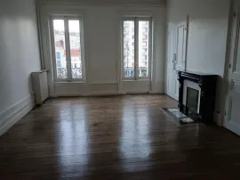 Beau F3 115 m² situé à côté de la gare Châteaureux Saint-Étienne