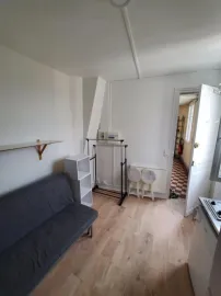 Loue chambre de bonne meublée (9m², Paris) Paris 15e