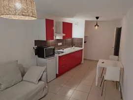 Location App situé à 5 mn à pied du métro de Castellane