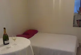 Location Location meublée studio 14 m² Paris 16E