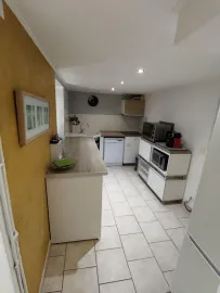 Location Rare T2 bien situé.