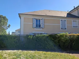 Location Duplex avec jardin 😊.