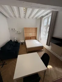 Location Studio meublé 28 m² – 140 Rue Eau de Robec, Rouen