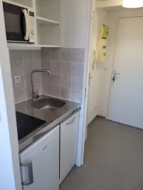 Location Studio meublé étudiant(e), parking, vue dégagée