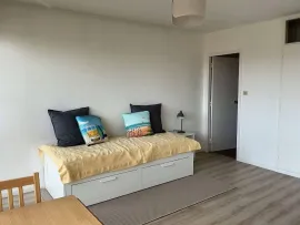 Location Beau studio meublé Bordeaux Saint-Augustin