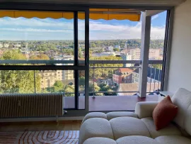 Location Appt meublé rénové avec vue panoramique (centre)