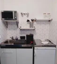 Location Beau studio 19 m² meublé et rénové à Nantes