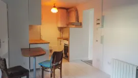 Location 3 Pièce meublé refait à neuf avec jardin.
