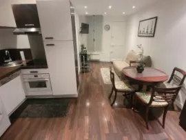 Véritable maisonnette en duplex au calme Courbevoie