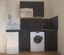 Location Très beau studio meublé 13m² Saint Loup
