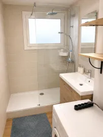 Location Chambre meublée en colocation avec balcon privatif