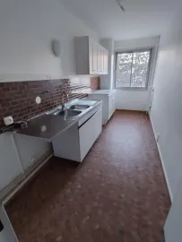 Location Location vide grand T2  très lumineux à Vincennes