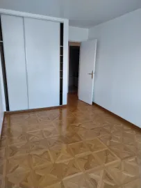 Location Location vide grand T2  très lumineux à Vincennes