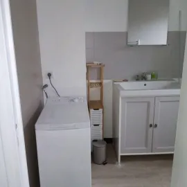 Location Studio meublé 22m² avec jardin privatif 19m²