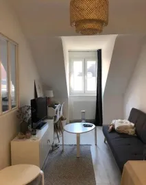 Beau 2P meublé et rénové 25m² vue place Graslin Nantes