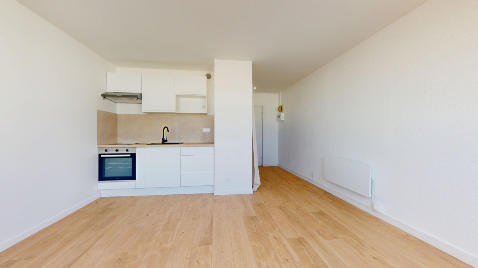 Location Location 23.77m² 