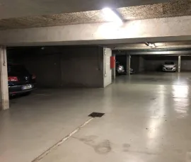 Location Beau studio meublé 30m² refait à neuf avec parking
