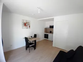 Studio angers 21m2.
Au calme bord de Maine. Angers